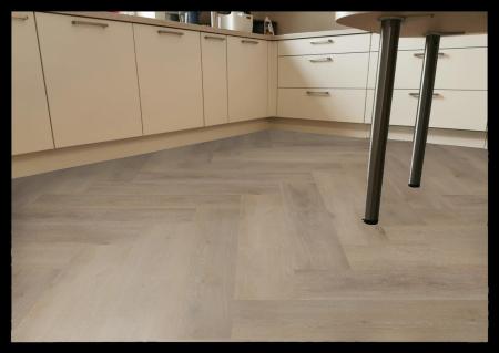 Aspecta Vinylboden Contours IC55 Chantilly Chevron Ble 6416724X
