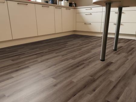 Dark Honey Oak 4V 69Am81E