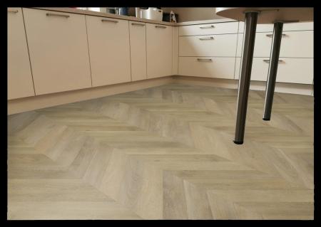 Aspecta Vinylboden Contours Chevron IC55 Como 85C76565X