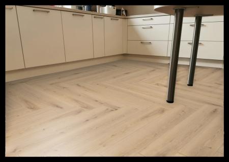 Tarkett Essence 30 – Primary Oak Beige 260055003