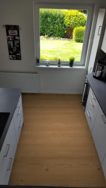 Larch Vintage 34650820