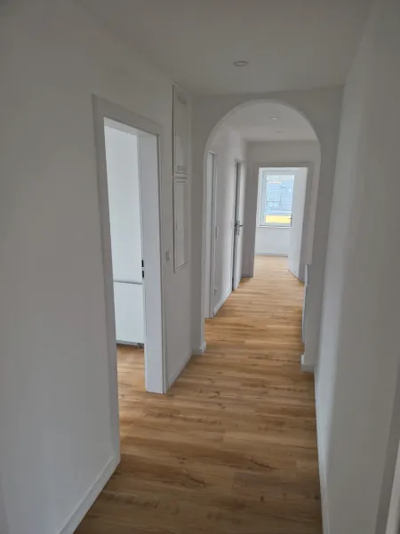 Larch Nordic Brown 34650880