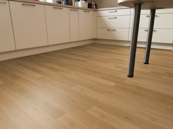 32750 200  MALACIA 2.5 oak pure