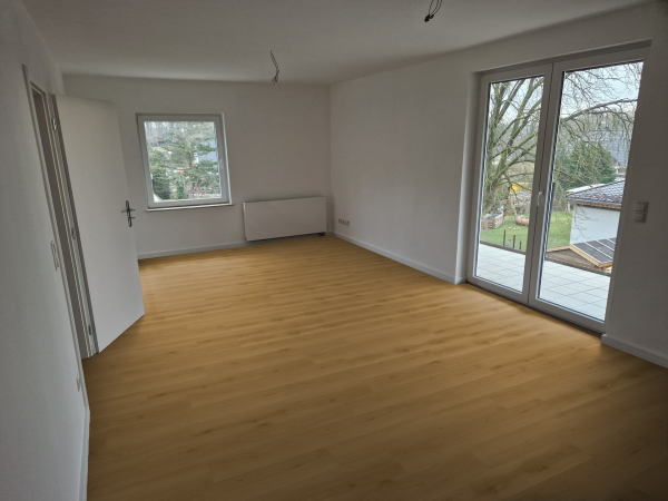 32750 300  MALACIA 2.5 oak amber