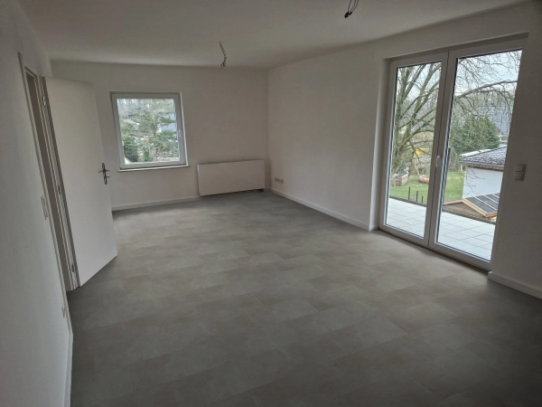 32750 900 MALACIA 2.5 concrete grey middle