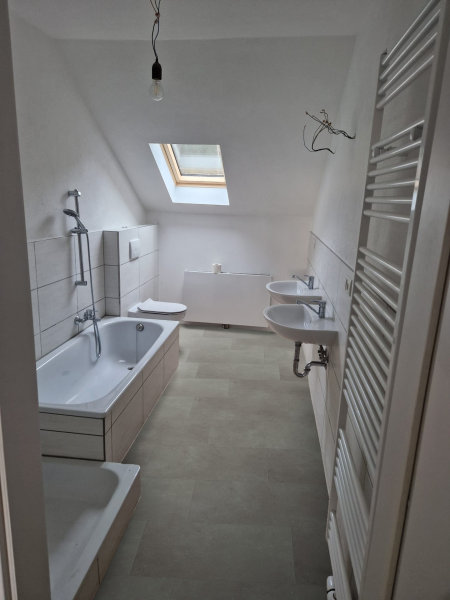 32750 900 MALACIA 2.5 concrete grey middle