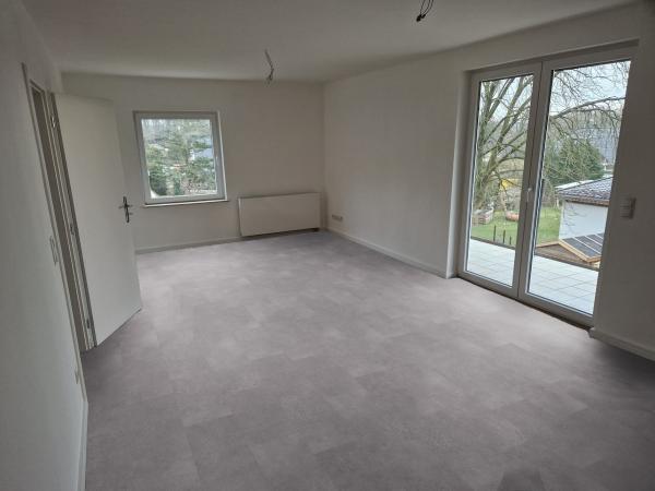 5886 Majestic Concrete