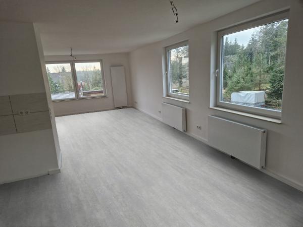 Sooted Panel White  69Am77