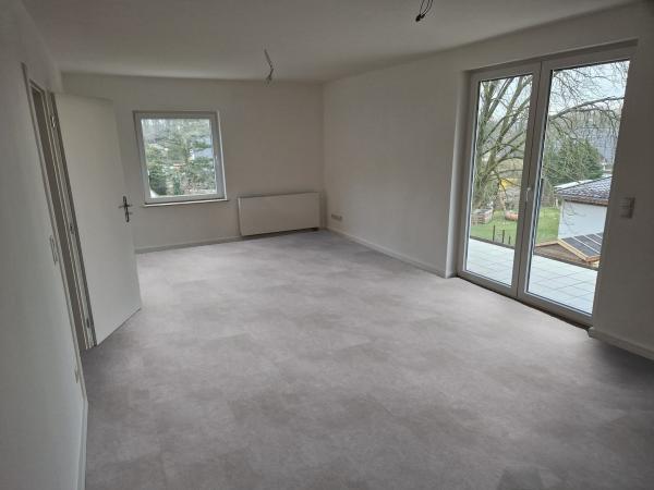 Concrete Dark Grey 69Am83E