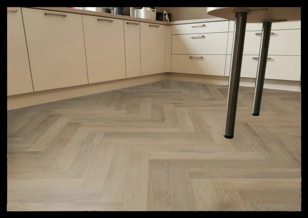 Aspecta Vinylboden Contours HB IC55 Bolsena 85HB76524X Aspecta Vinylboden Contours HB IC55 Bolsena 85HB76524X