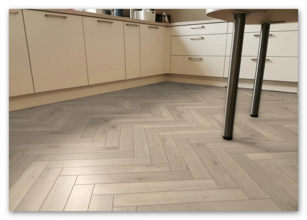 Forest Herringbone Fischgrät by CoreTec Forest Herringbone Fischgrät by CoreTec