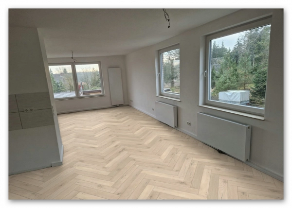 die Verlegung auf fast allen Untergründen und im Wintergarten ohne weiteres Zubehör die Verlegung auf fast allen Untergründen und im Wintergarten ohne weiteres Zubehör