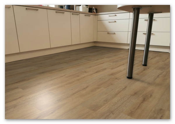 Vinylfliese von CoreTec Beaufort 50 RLV 1704Vinylfliese von CoreTec Cristal 50 RLV 1701Klick Vinylplanke von CoreTec Candler Imperial 50 RLV 1207