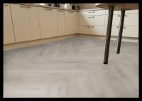 Aspecta Vinylboden Contours IC55 Chantilly Chevron Alpin 6416701X